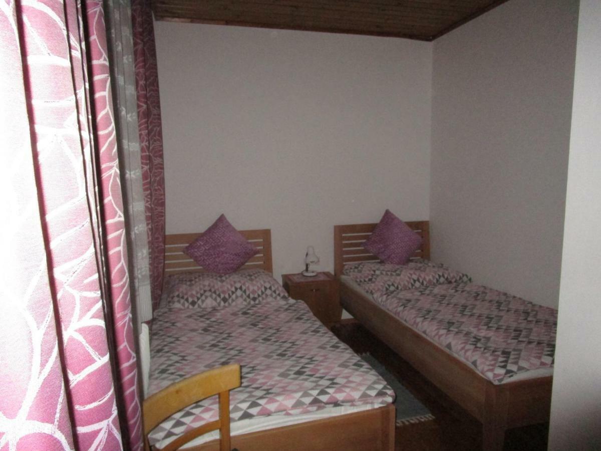 Dorfwirtshaus Rauch Otel Eschabruck Dış mekan fotoğraf