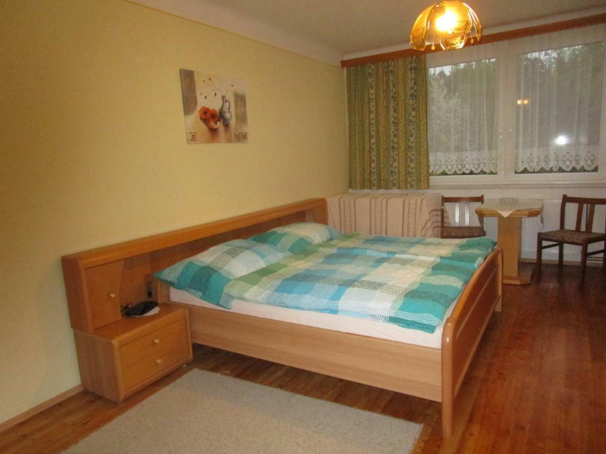 Dorfwirtshaus Rauch Otel Eschabruck Dış mekan fotoğraf