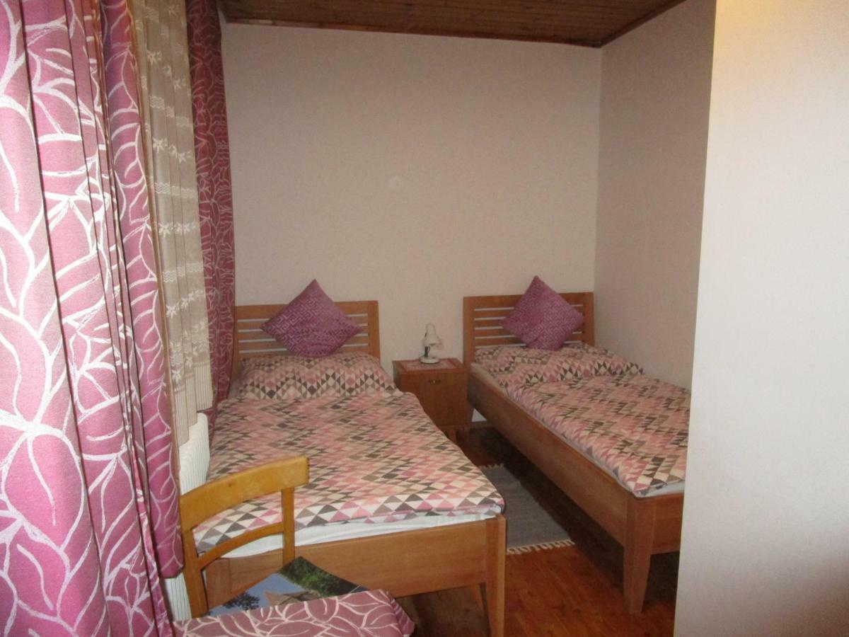 Dorfwirtshaus Rauch Otel Eschabruck Dış mekan fotoğraf